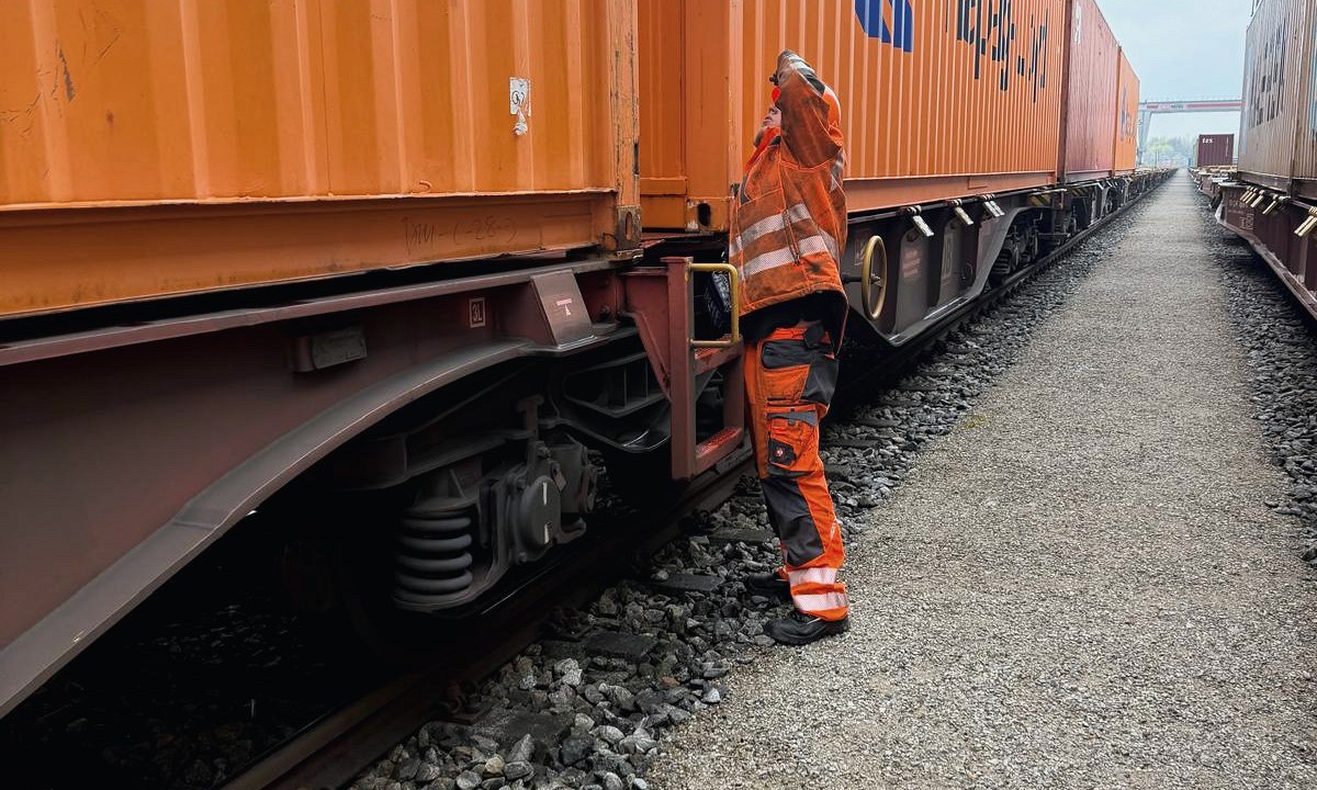 Kombinovaná doprava a servis návěsů